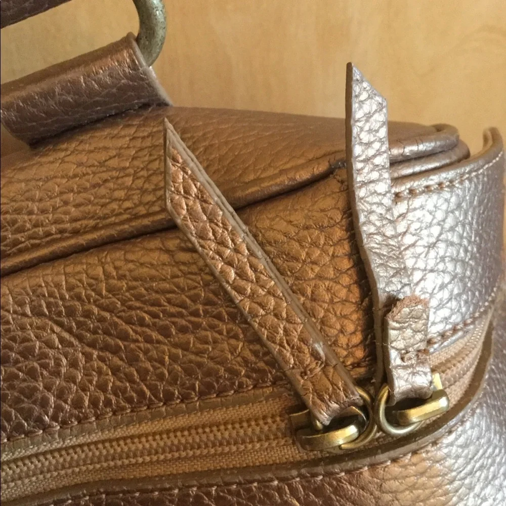 Casual Corner Gold Metallic Leather Women’s Satchel Tote Purse Bag - Picture 7 of 7